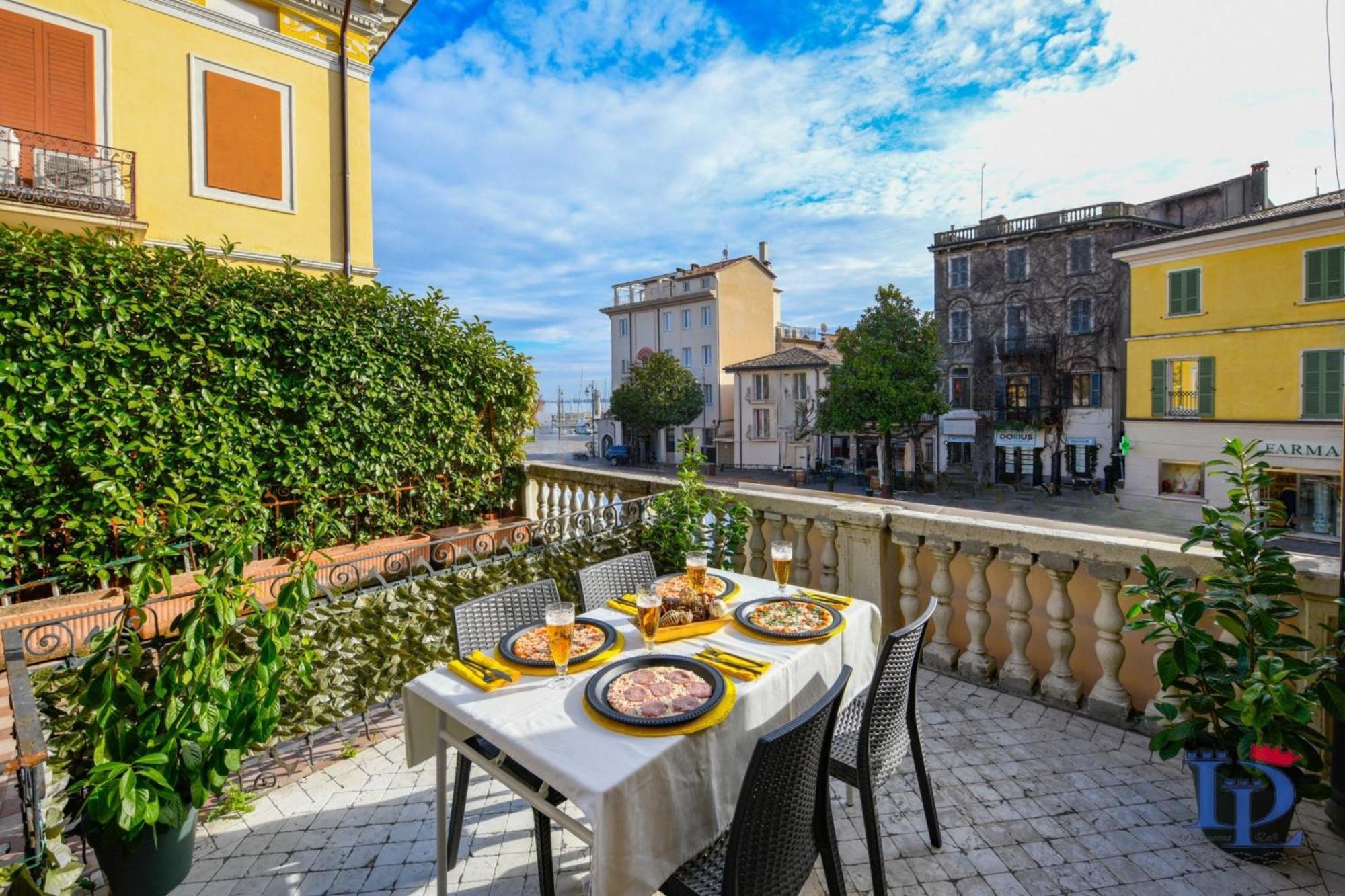 Ferienwohnung DesenzanoLoft Let It Be A Dream Desenzano del Garda Exterior foto