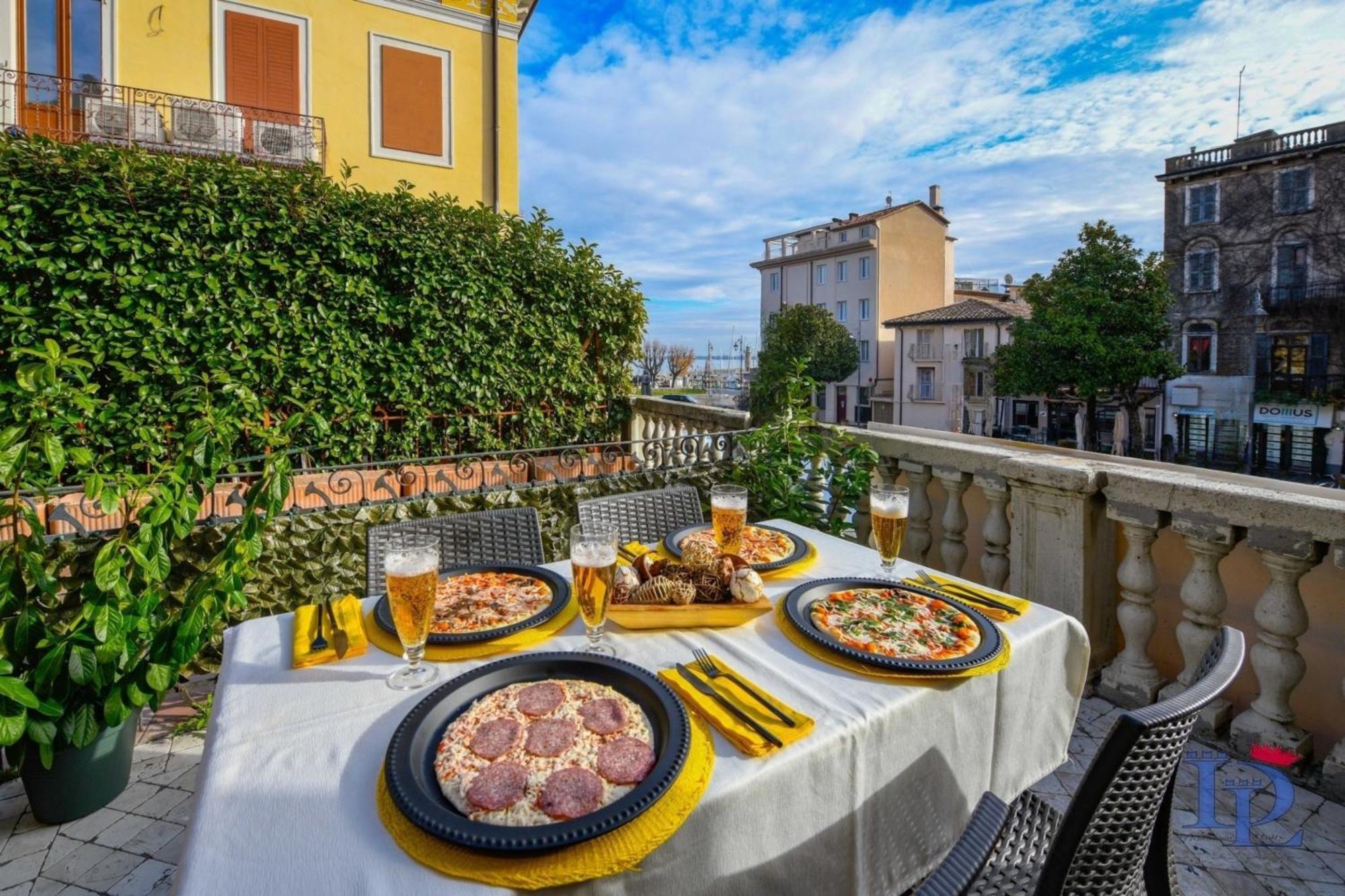 Ferienwohnung DesenzanoLoft Let It Be A Dream Desenzano del Garda Exterior foto