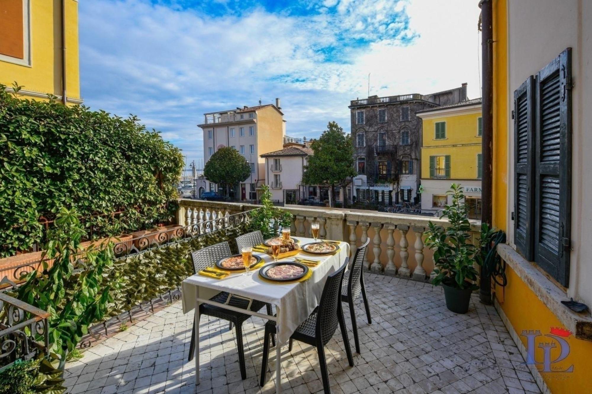Ferienwohnung DesenzanoLoft Let It Be A Dream Desenzano del Garda Exterior foto